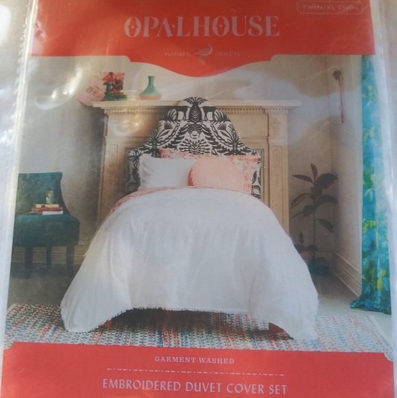 Twin XL embroidered Duvet cover set - Picture 1 of 4